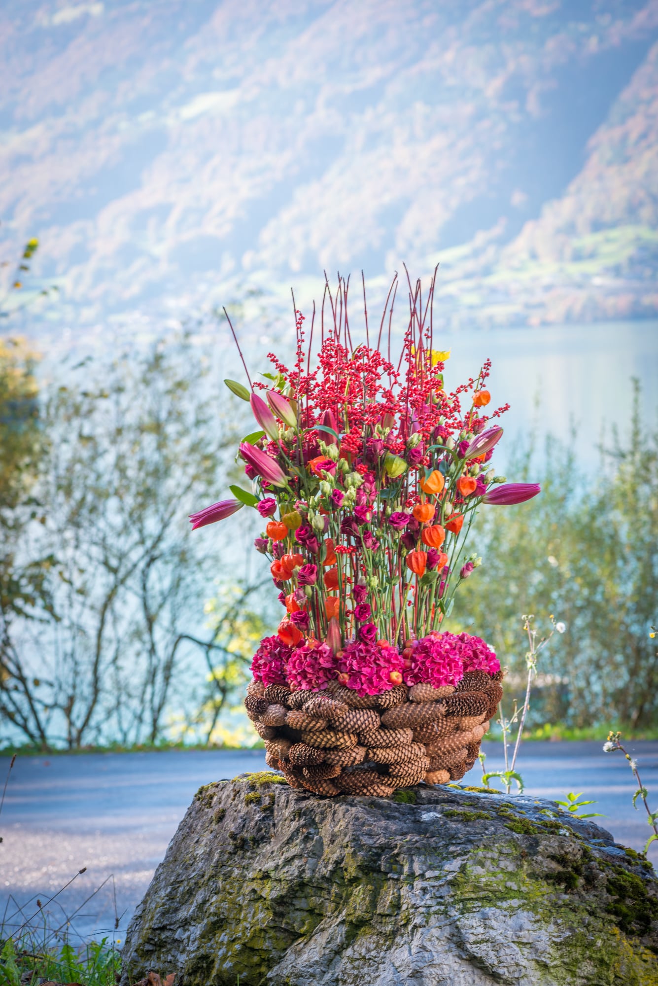 Lisianthus-Eustoma-Flower-White-Arrangement-Bouquet-Decoration-Pink-White-Blue-Green-Red-Colour-People-Autumn